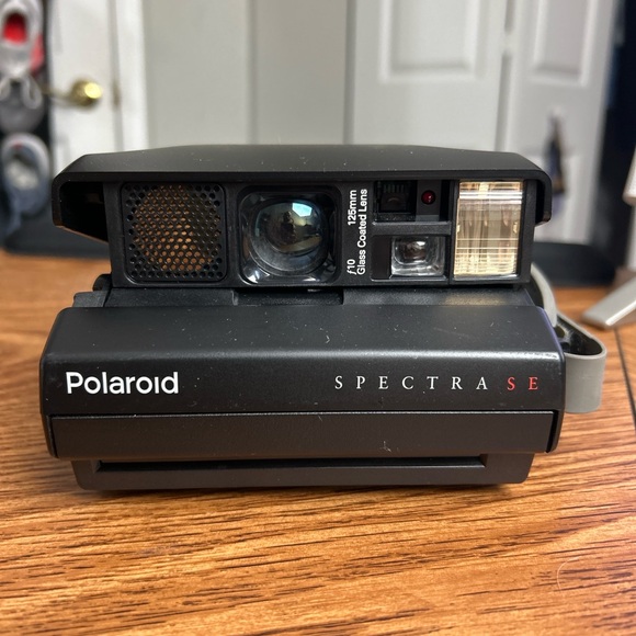Polaroid Other - Polaroid Spectra SE Instant Camera - Black and Gray